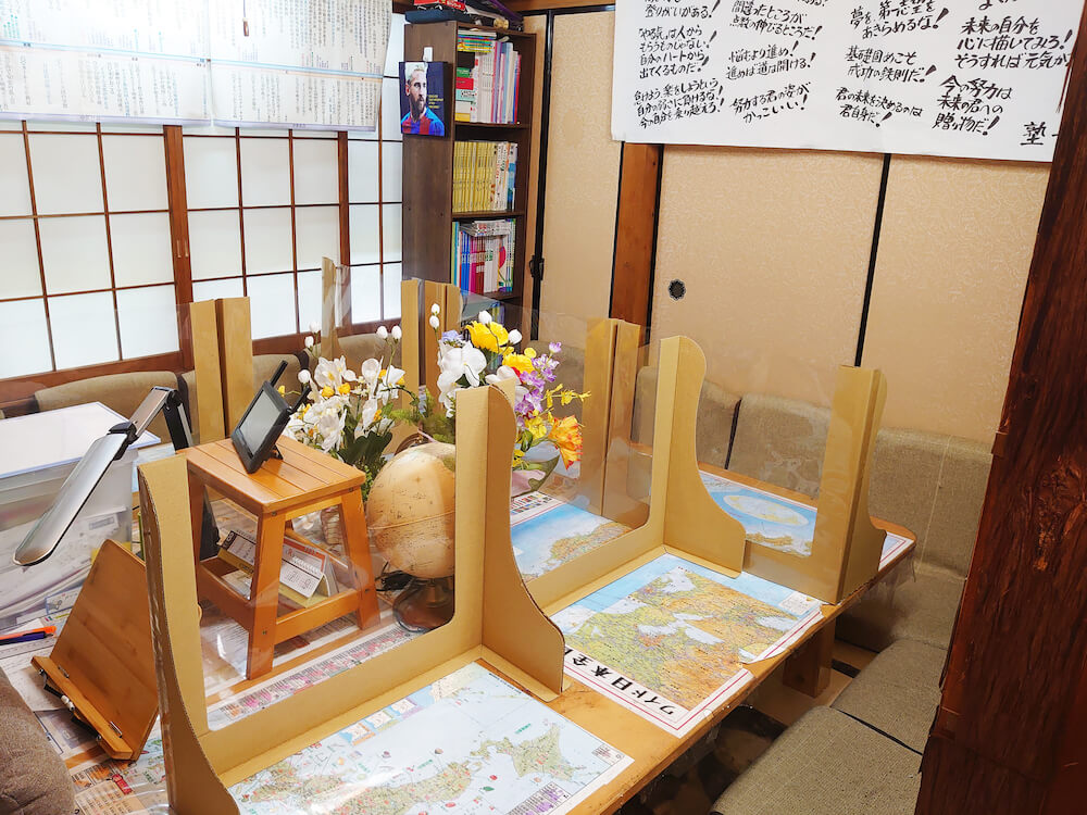 アクリル板のパーテーション